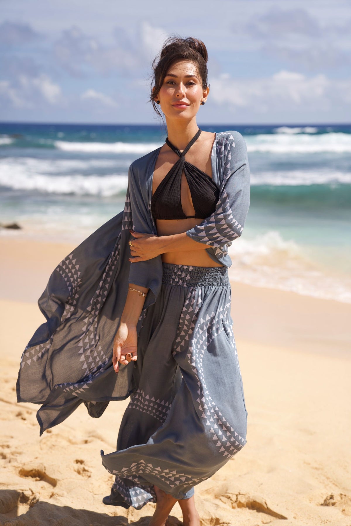 Pop-Up Mākeke - Lotus & Lime - Palazzo Pant & Kimono Set - Mauna in Grey & Light Grey - Front View