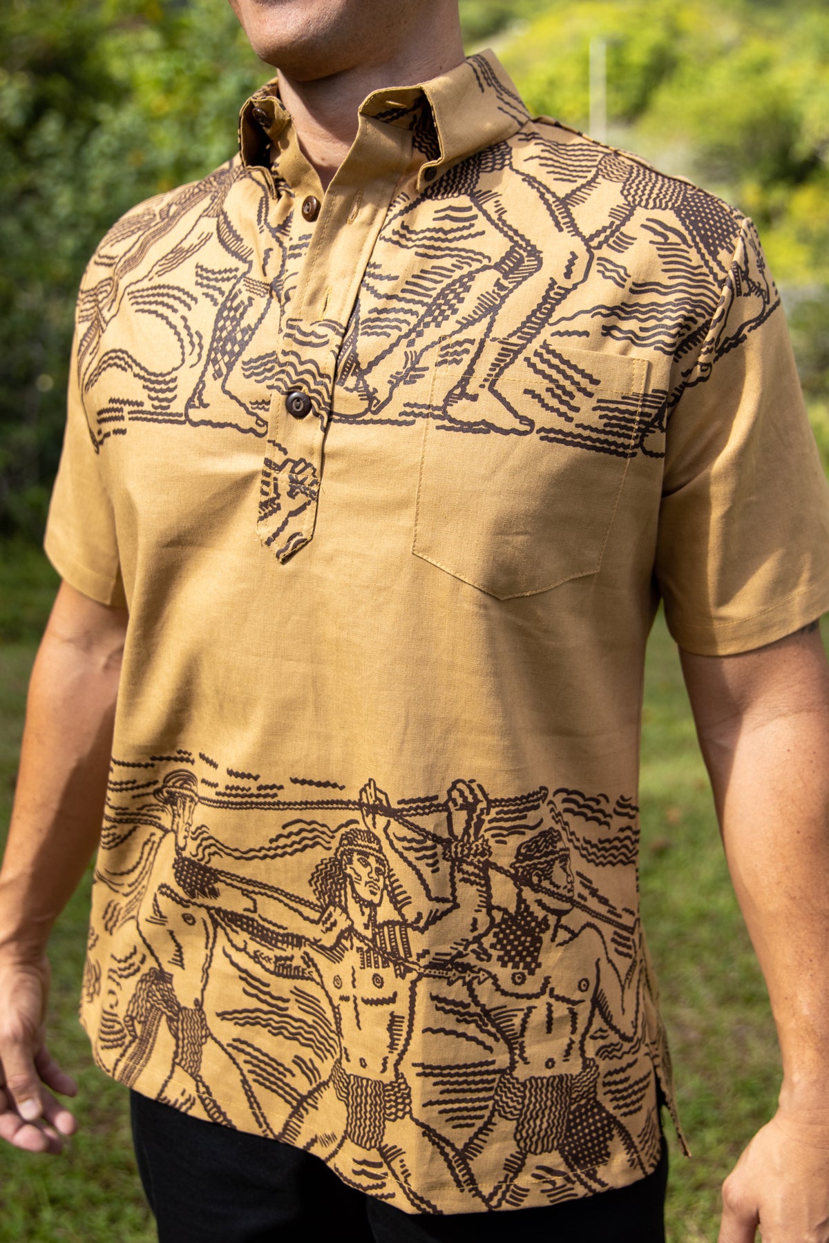 Pop-Up Mākeke - Nakeʻu Awai - Warrior Pullover Aloha Shirt - Close Up