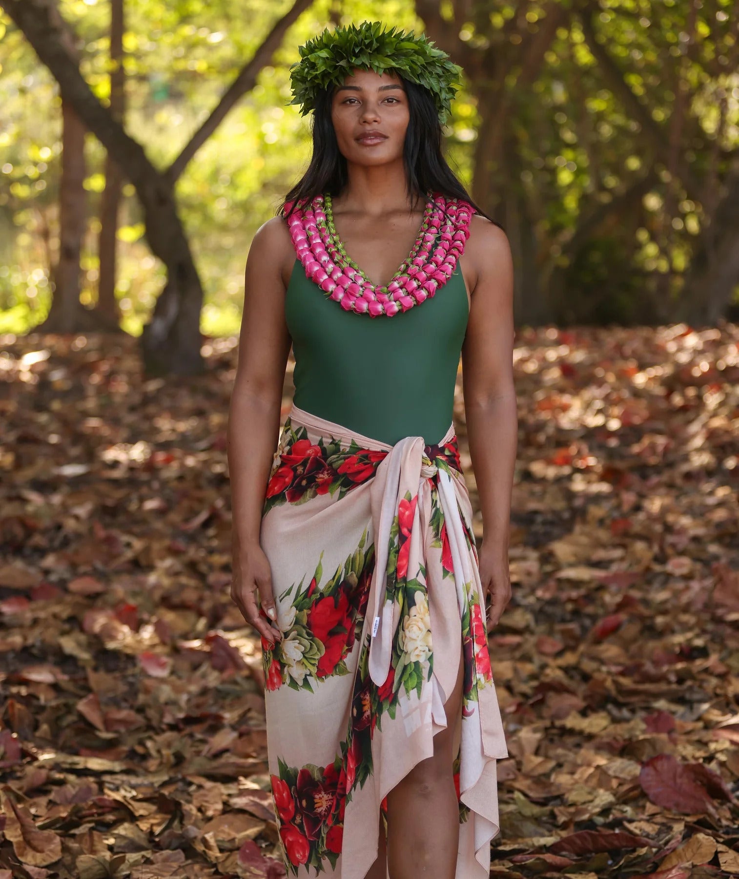 Pop-Up Mākeke - Pareo Pūliki by Haku Maui & Tag Aloha Co. - In Use