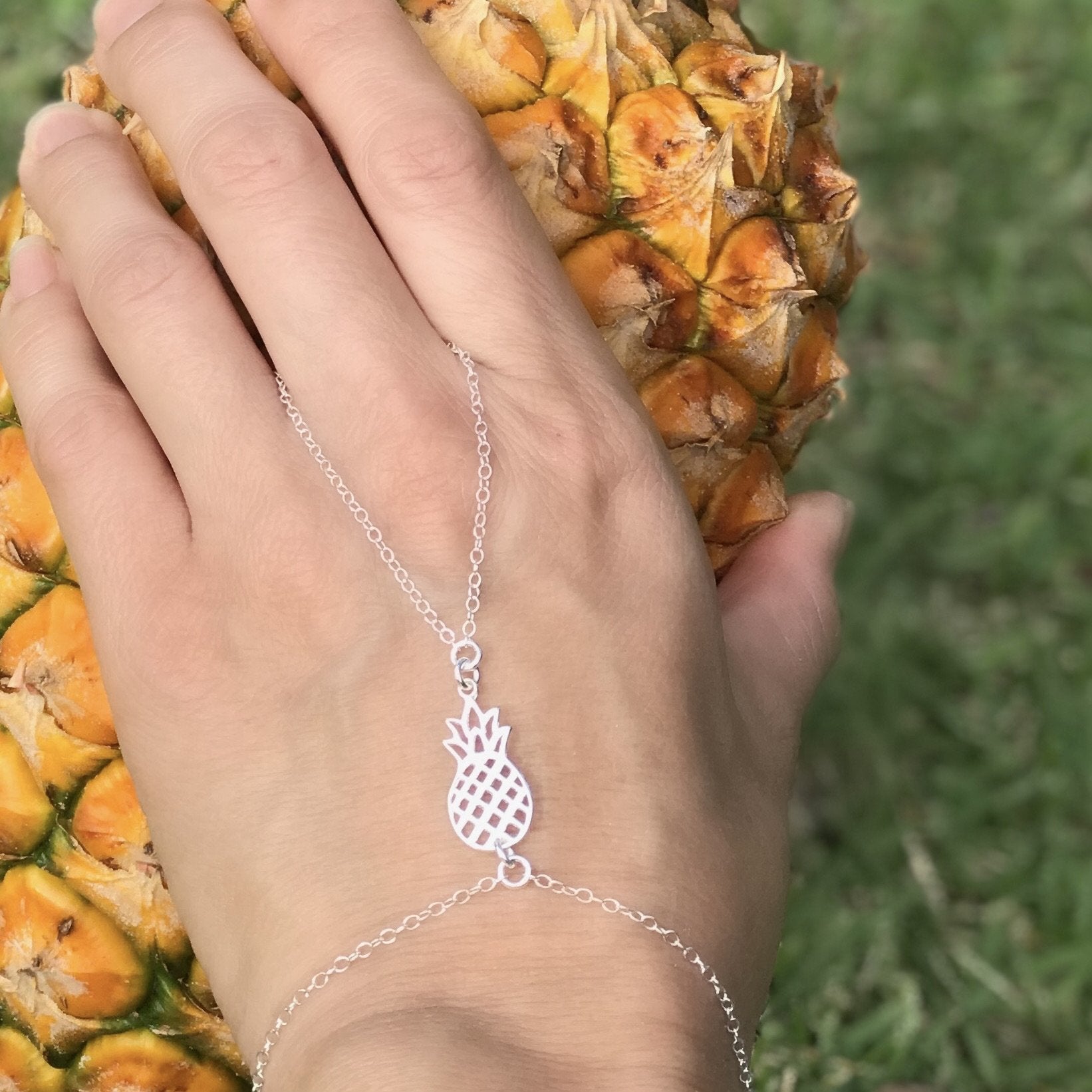 Pop-Up Mākeke - Stacey Lee Designs - Juicy Hand Bracelet - Medium