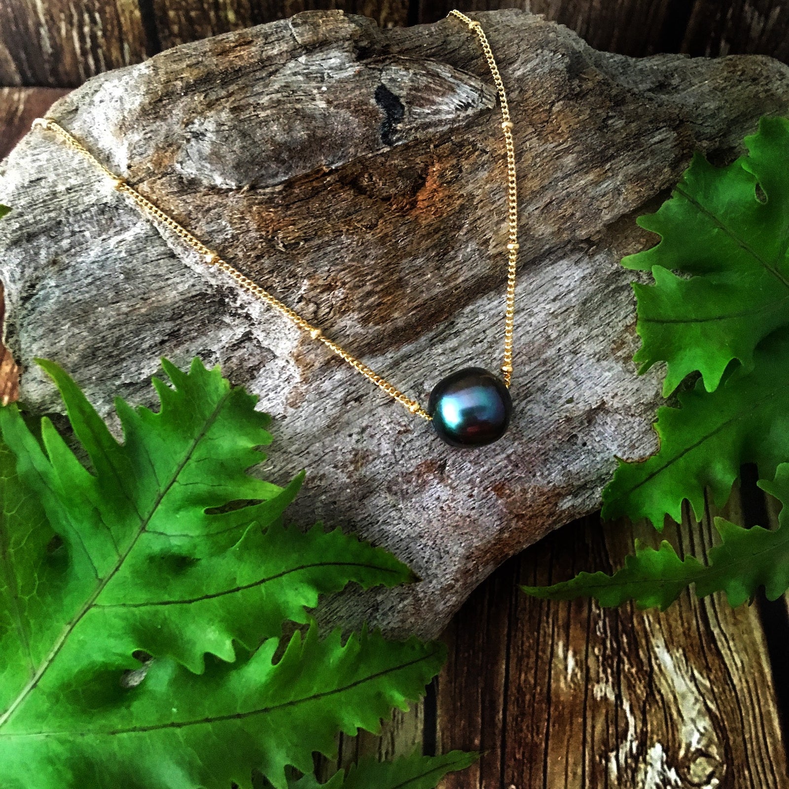 Pop-Up Mākeke - Te Hotu Mana Creations - Tahitian Sliding Pearl Yellow Gold-Filled Necklace