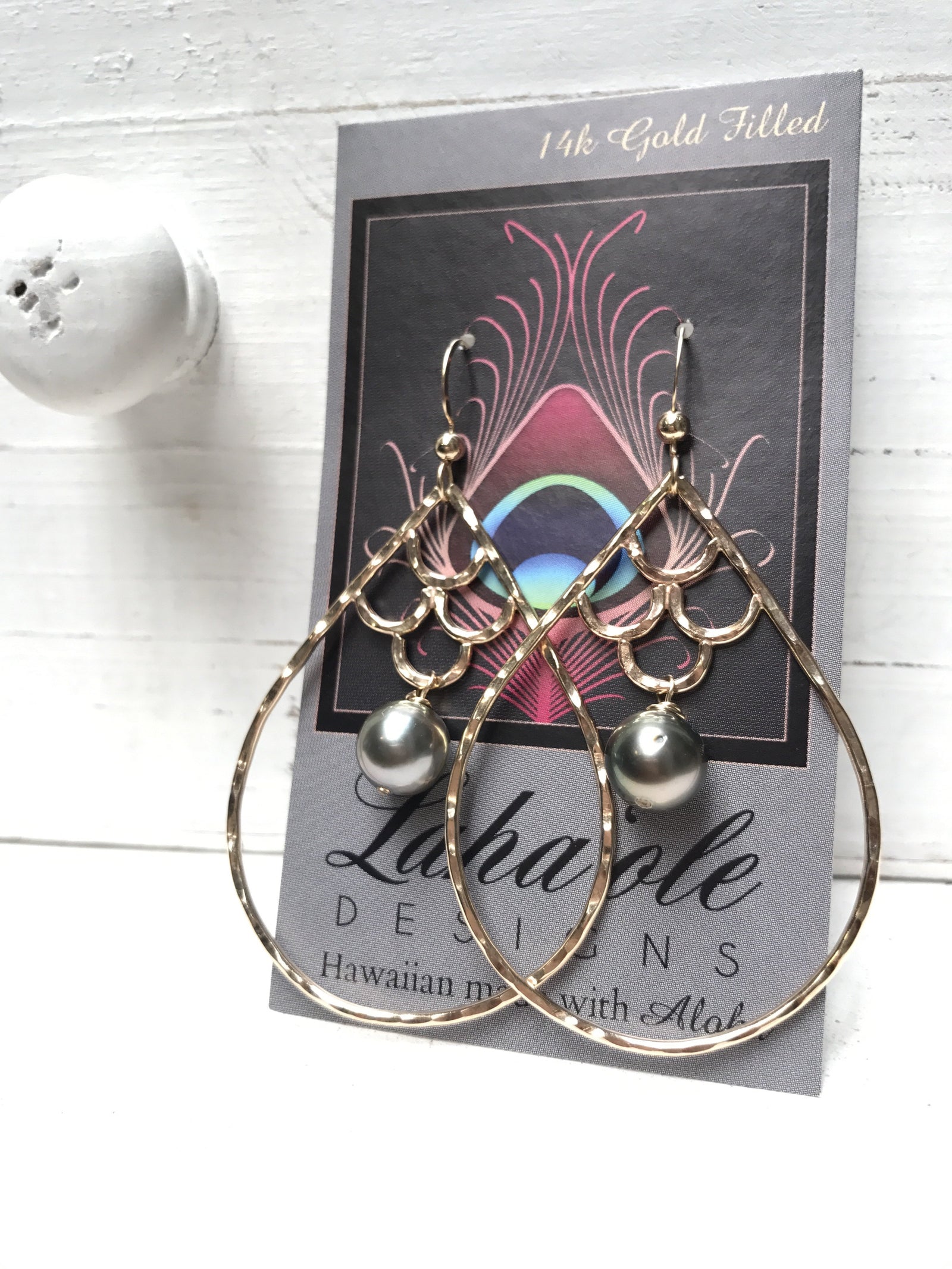 Kai Nalu 'Elua Hoops with Tahitian Pearls